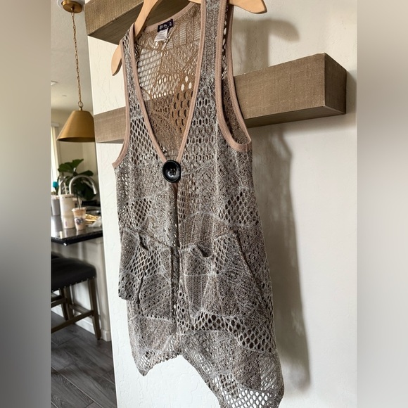 Lily|Tan neutral knit cardigan vest,boho lagenlook style•••asymmetrical artsy - Picture 5 of 8